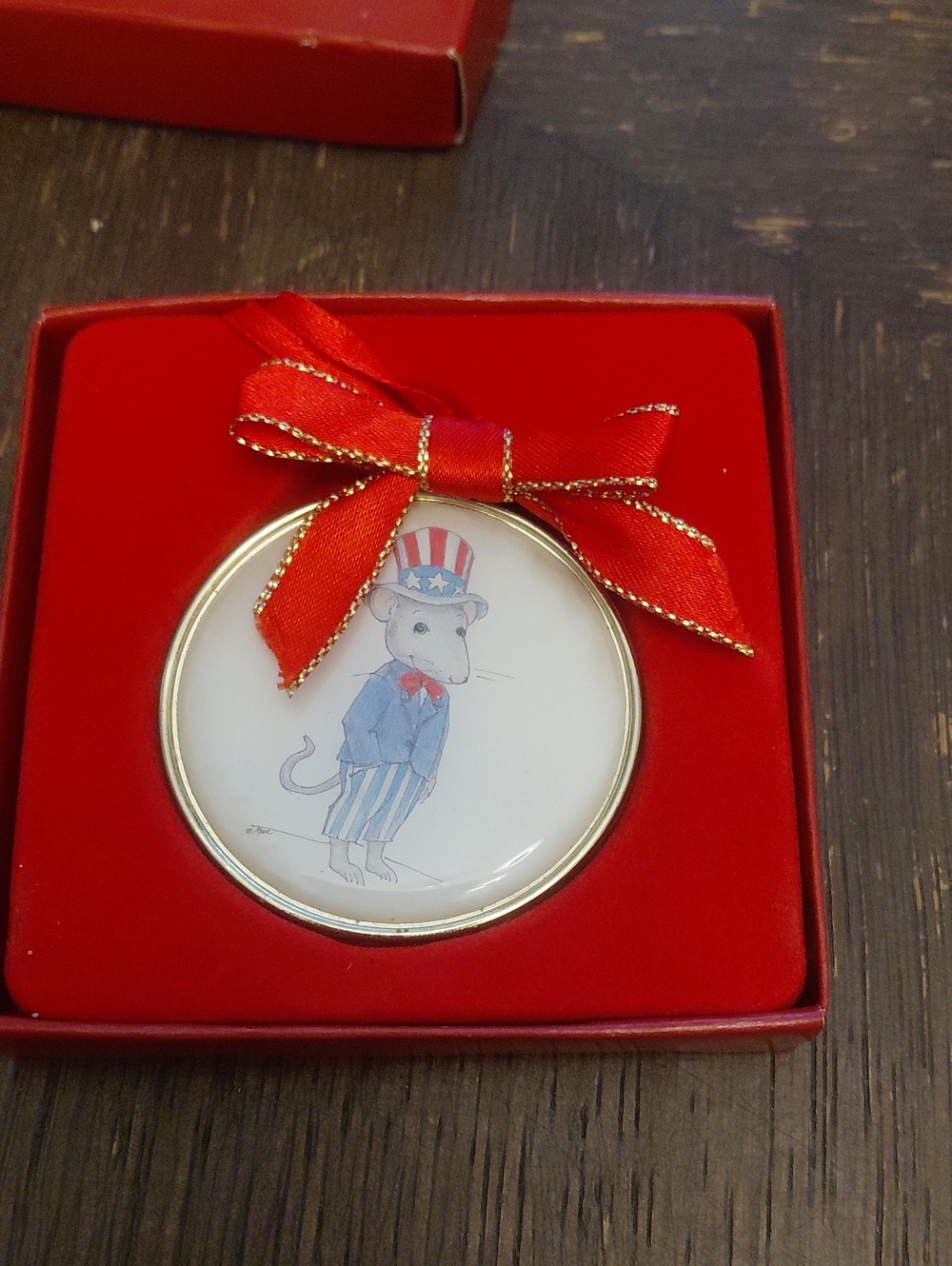 Red Ribbon Ornament with Patriotic Uncle Sam Mouse Design